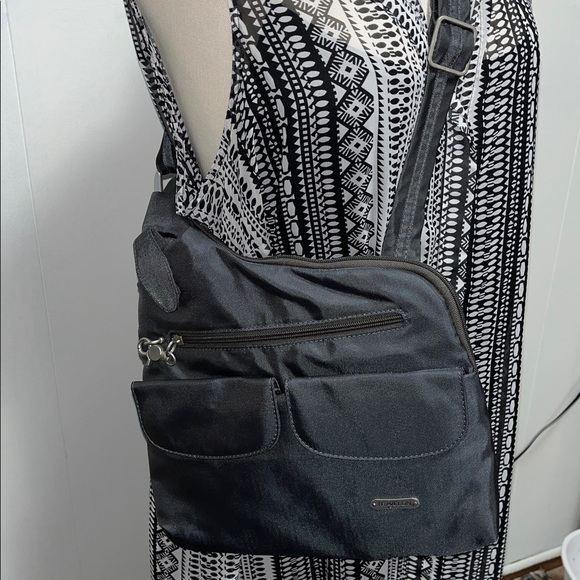TRAVELON ANTI-THEFT Gray crossbody Bag New! - Picture 13 of 13